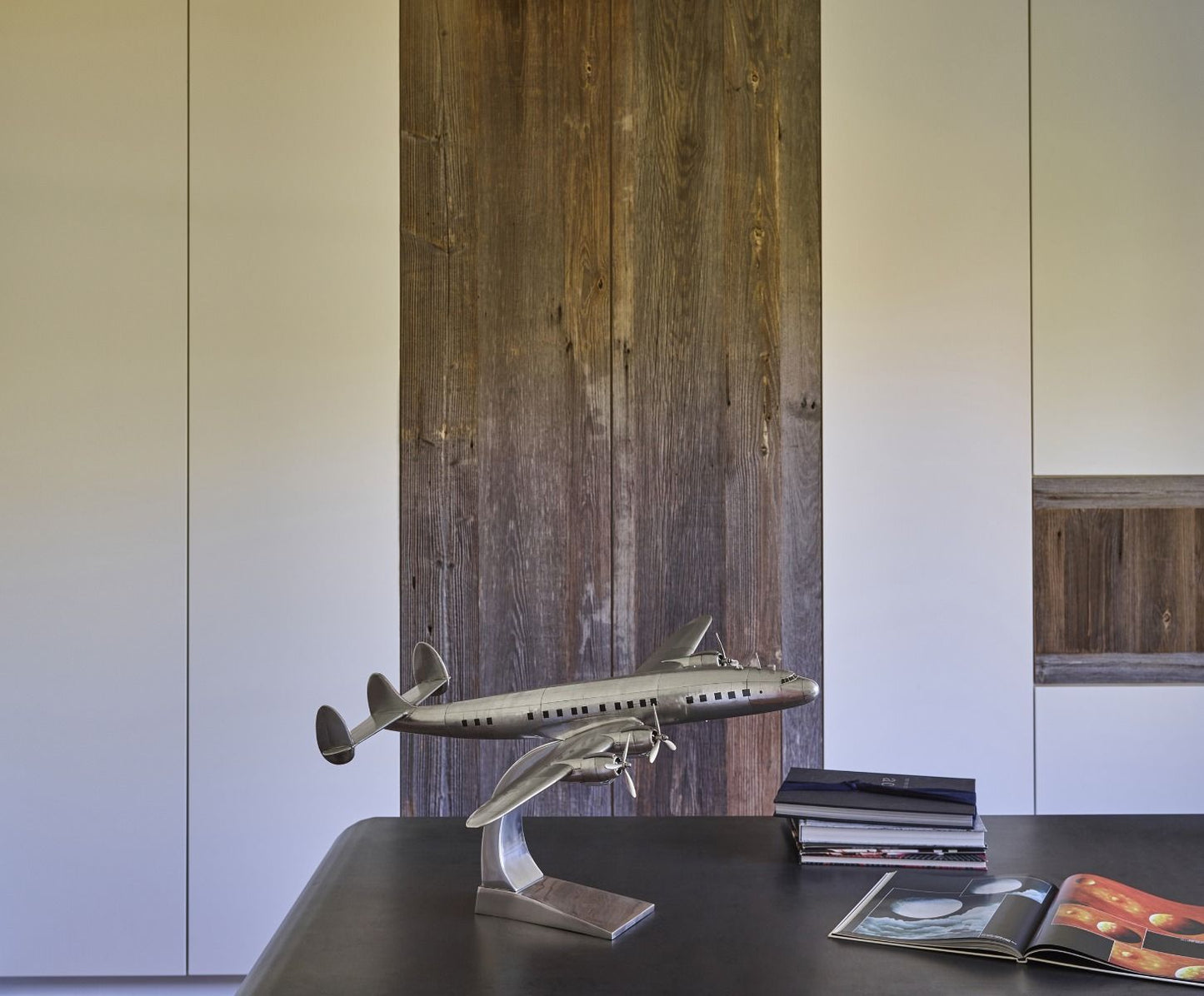 Authentic Models Flugzeugmodell New Spring 2018 'Constellation'