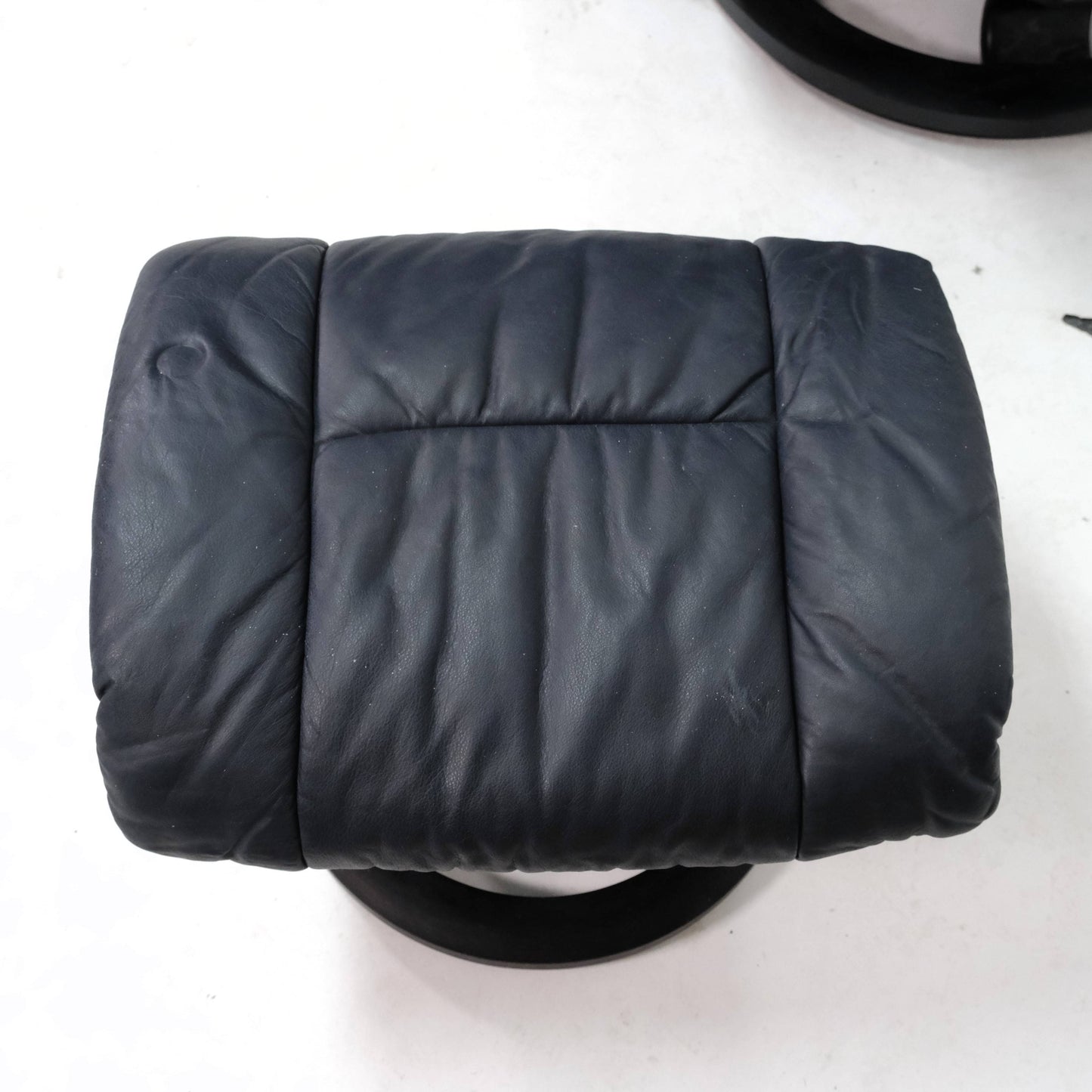 Ekornes Stressless Reno (L) mit Hocker I dunkelblau