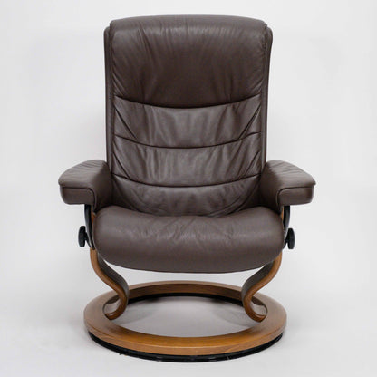 Ekornes Stressless Nordic (M) mit Hocker braun