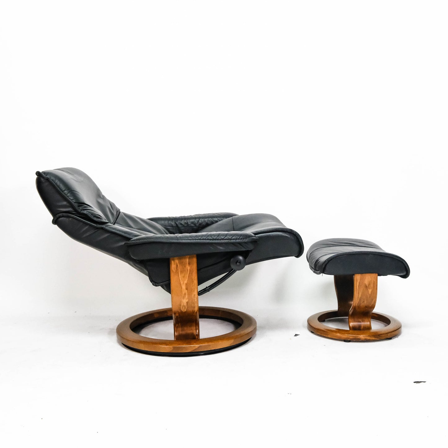 Ekornes Stressless Admiral (L) mit Hocker