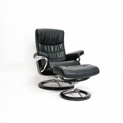 Ekornes Stressless Nordic (M) mit Hocker Signature