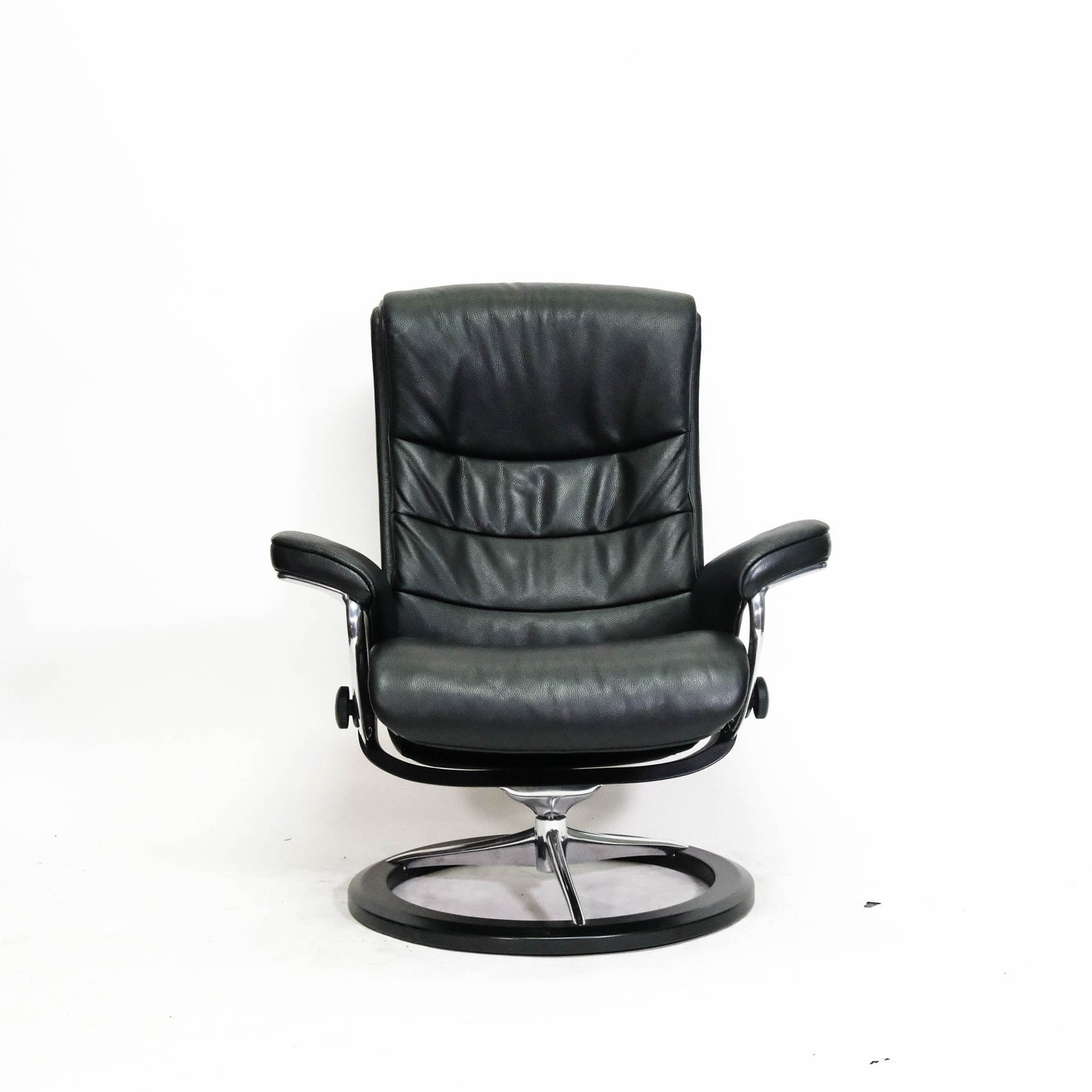 Ekornes Stressless Nordic (M) mit Hocker Signature