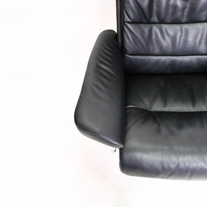 Ekornes Stressless Nordic (M) mit Hocker Signature