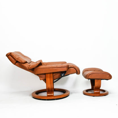 Ekornes Stressless Reno (M) mit Hocker