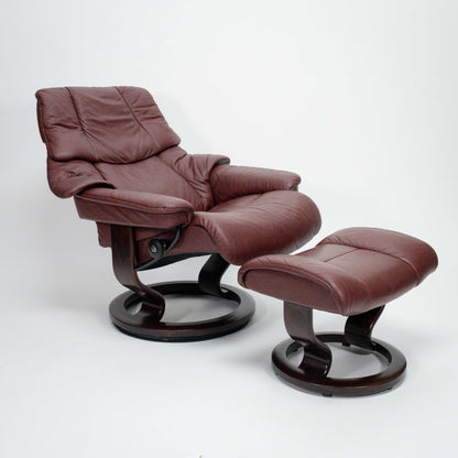 Ekornes Stressless Reno (M) mit Hocker bordeaux I