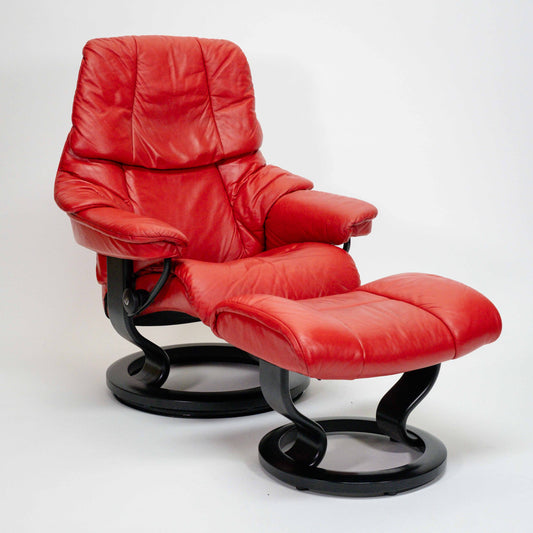 Ekornes Stressless Reno (S) mit Hocker rot