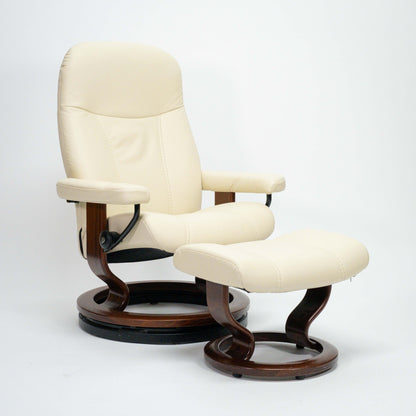 Ekornes Stressless Consul (M) mit Hocker cream