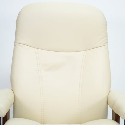 Ekornes Stressless Consul (M) mit Hocker cream