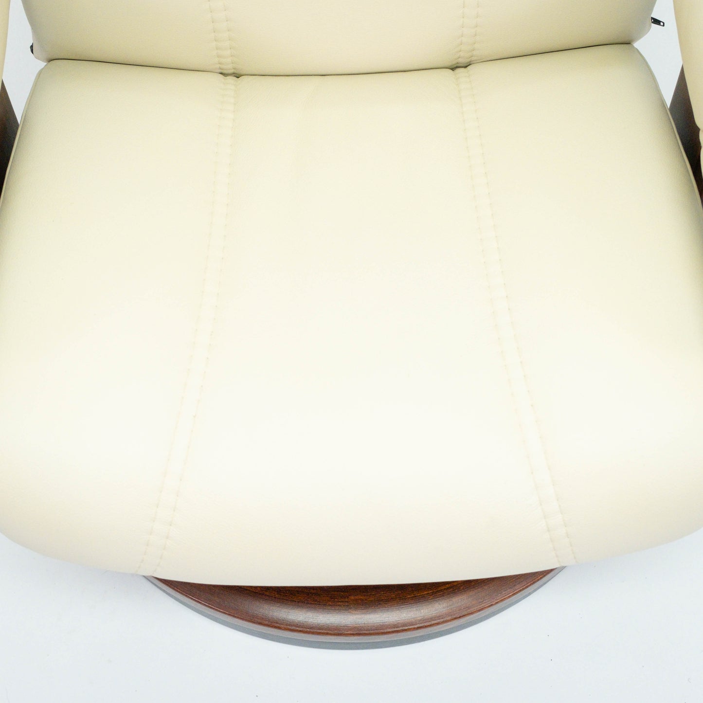 Ekornes Stressless Consul (M) mit Hocker cream