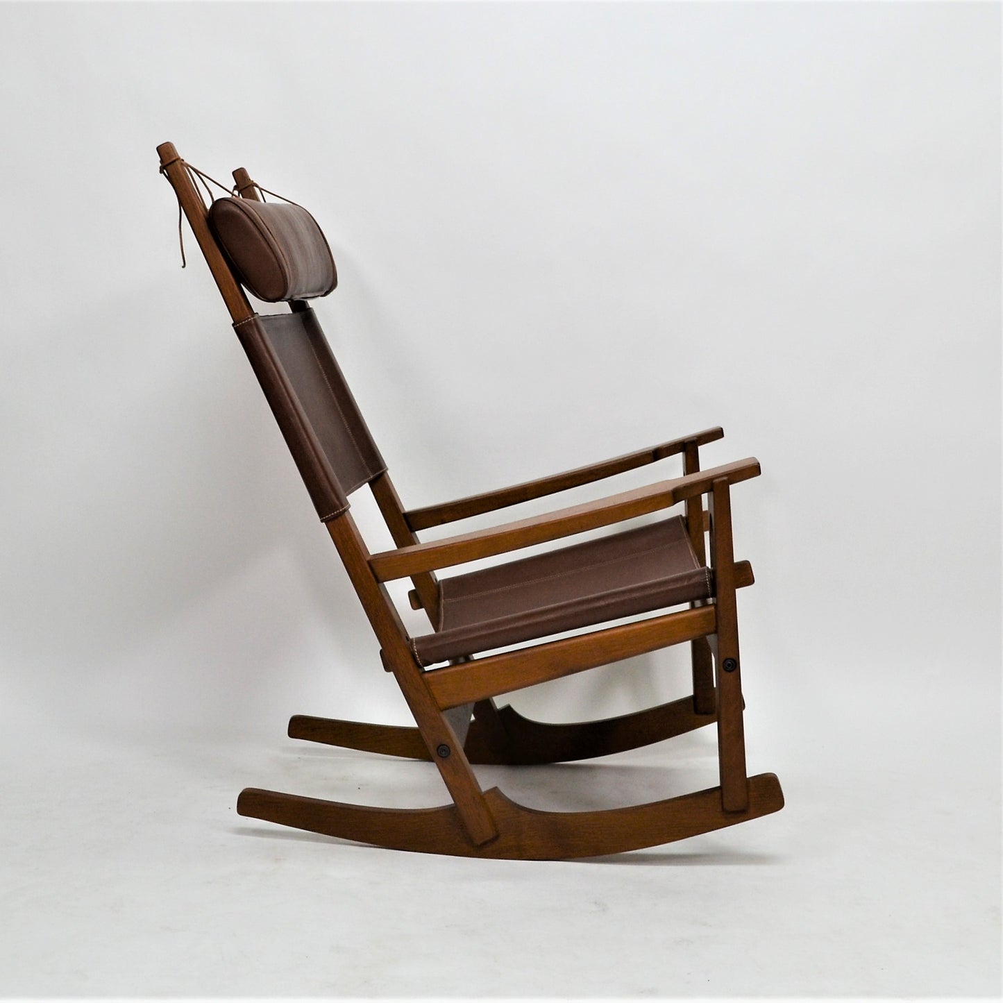 GE673 Keyhole Schaukelstuhl von Hans J. Wegner