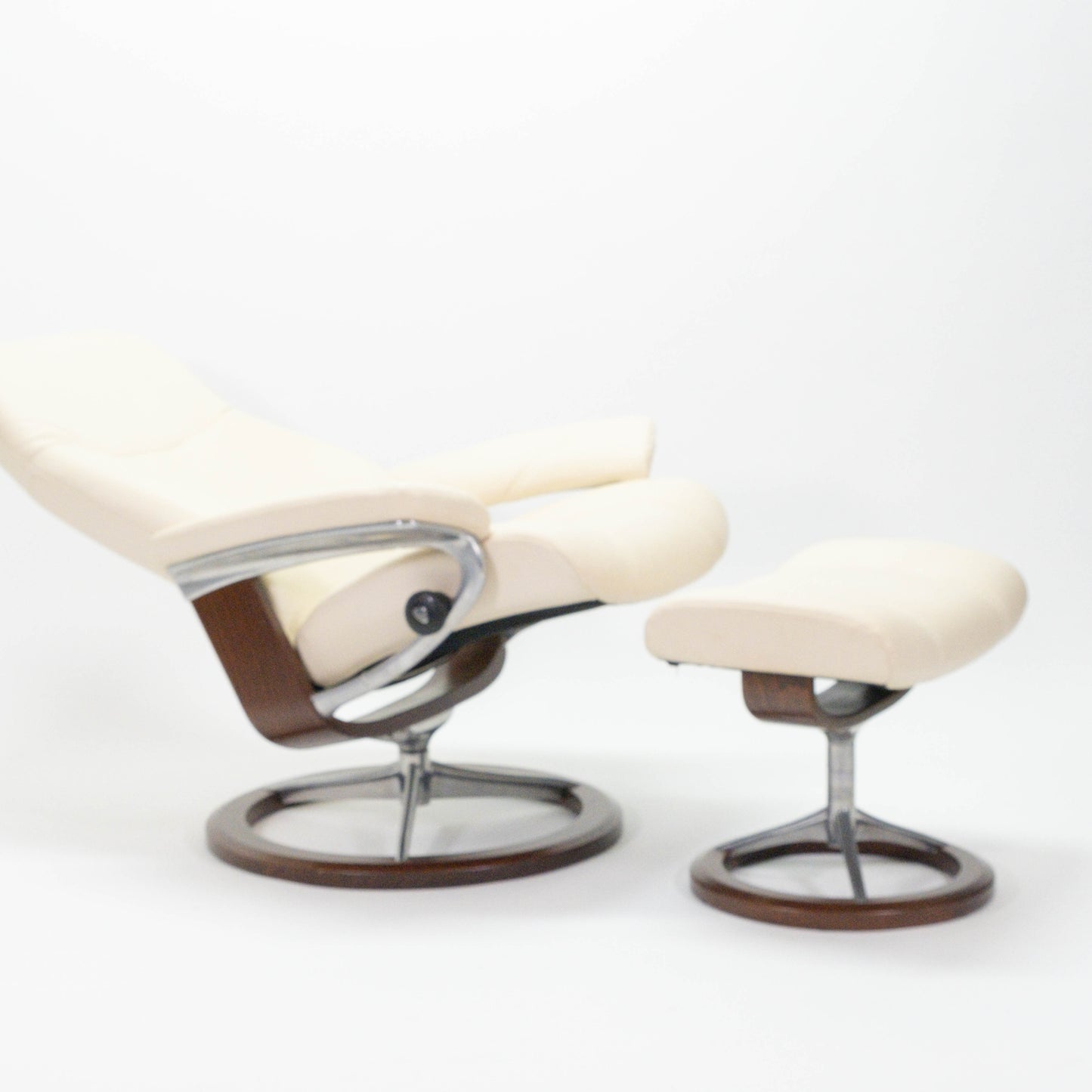 Ekornes Stressless Consul Signature (M) mit Hocker beige