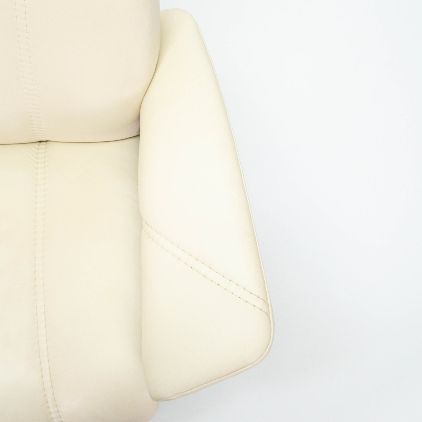 Ekornes Stressless Consul Signature (M) mit Hocker beige
