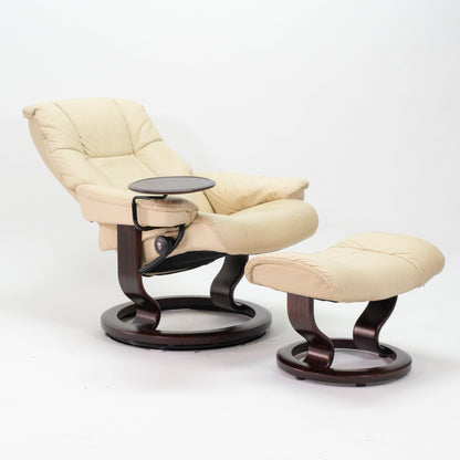 Ekornes Stressless Mayfair (S) mit Hocker beige