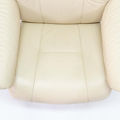 Ekornes Stressless Mayfair (S) mit Hocker beige