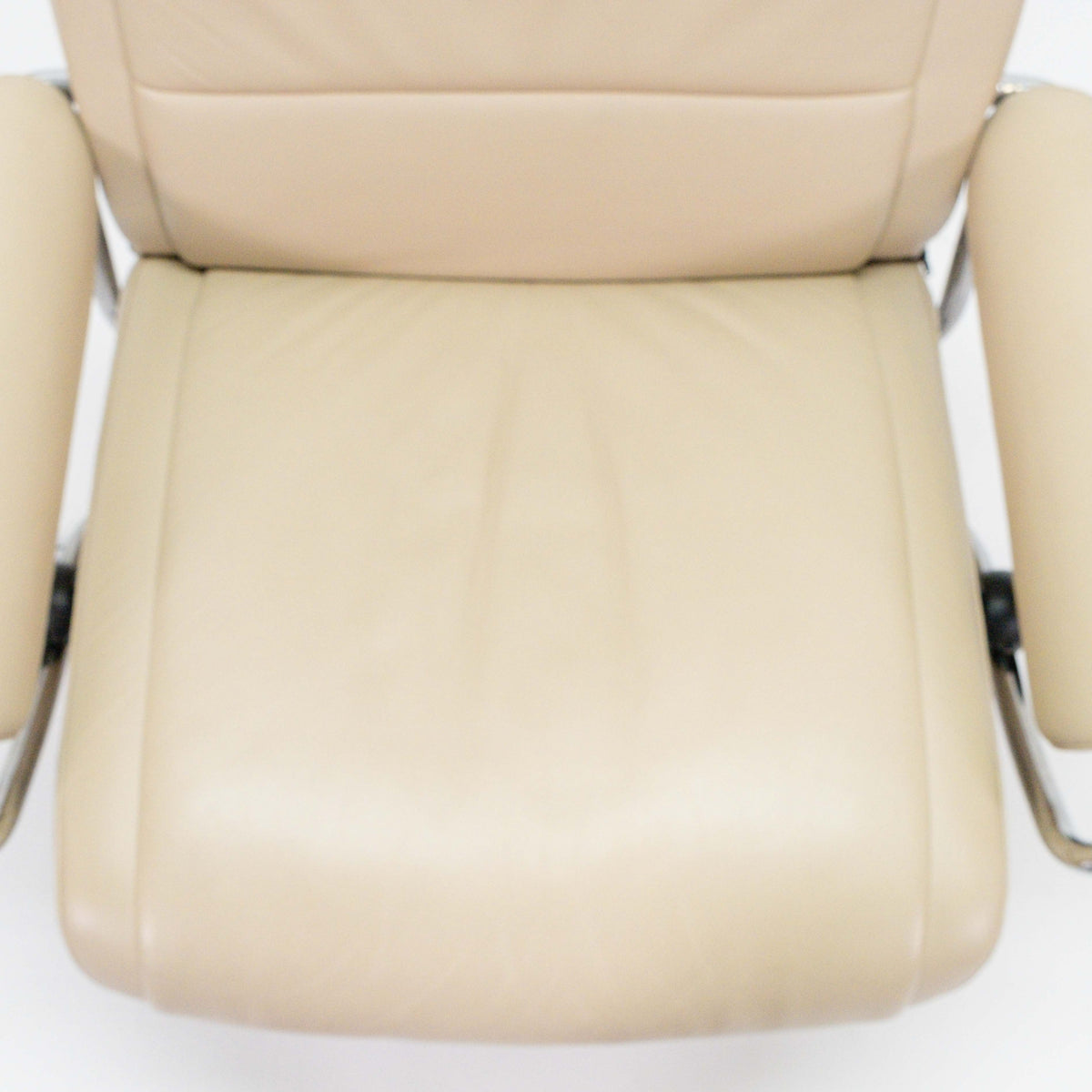 Ekornes Stressless Paris (M) mit Hocker