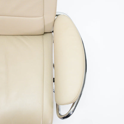 Ekornes Stressless Paris (M) mit Hocker