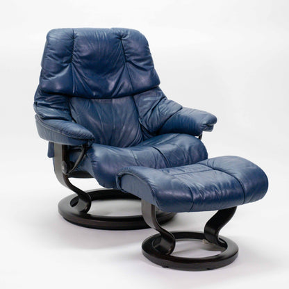 Ekornes Stressless Reno (L) mit Hocker blau