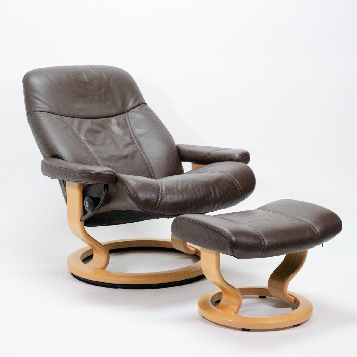 Ekornes Stressless Consul (L) mit Hocker braun