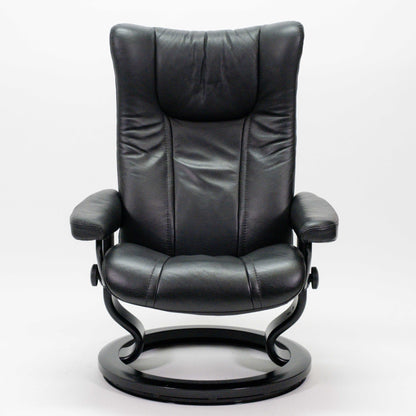 Ekornes Stressless Wing (M) mit Hocker schwarz