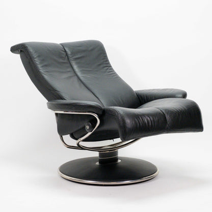 Ekornes Stressless Blues (L) mit Hocker