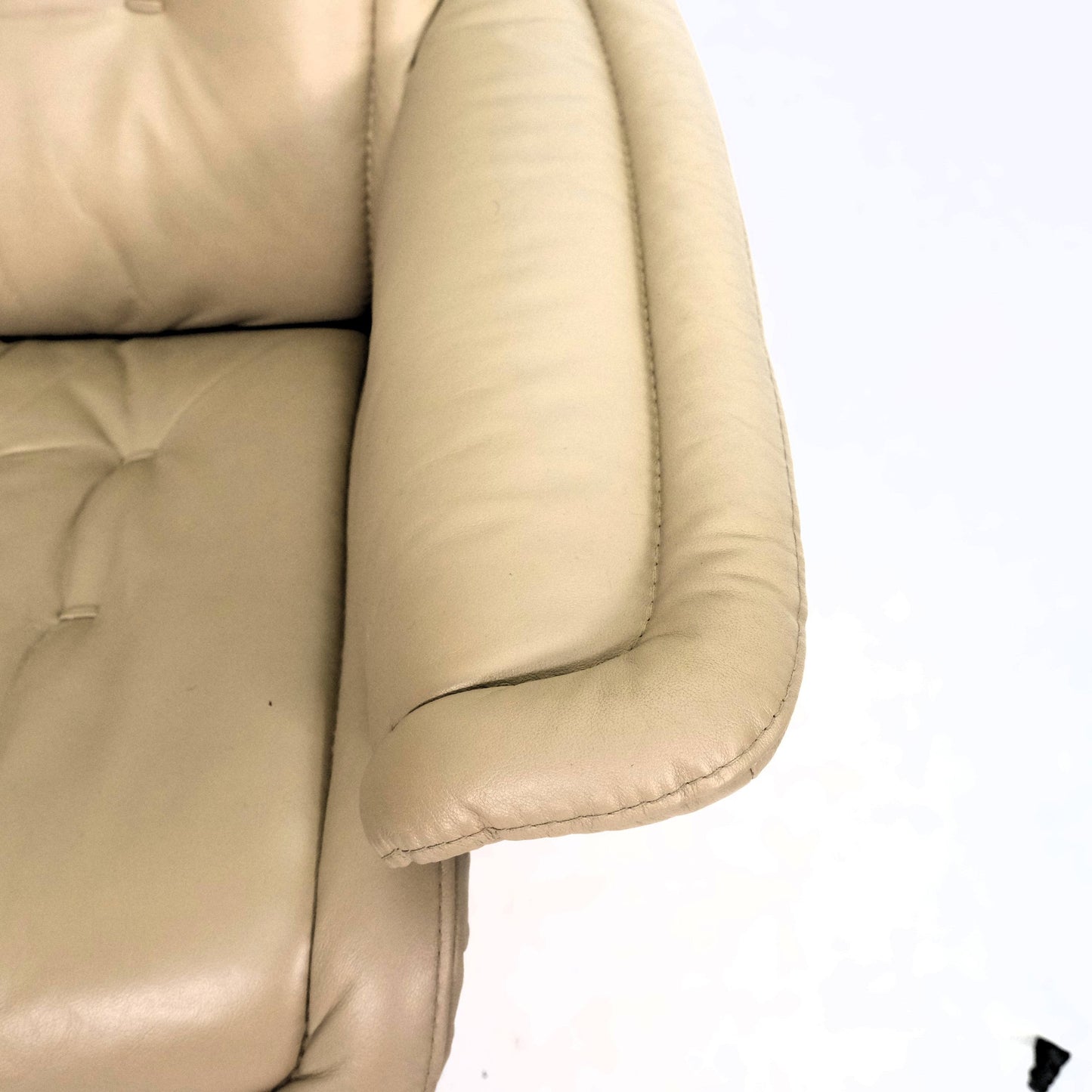 Ekornes Stressless Royal (M) mit Hocker