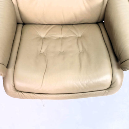 Ekornes Stressless Royal (M) mit Hocker