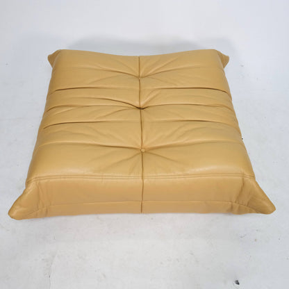 Ligne Roset Togo Sessel mit Ottomane
