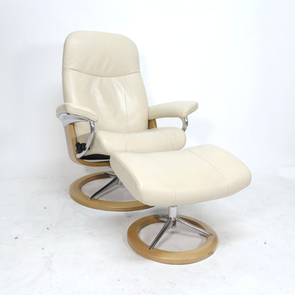 Ekornes Stressless Garda (M) mit Hocker