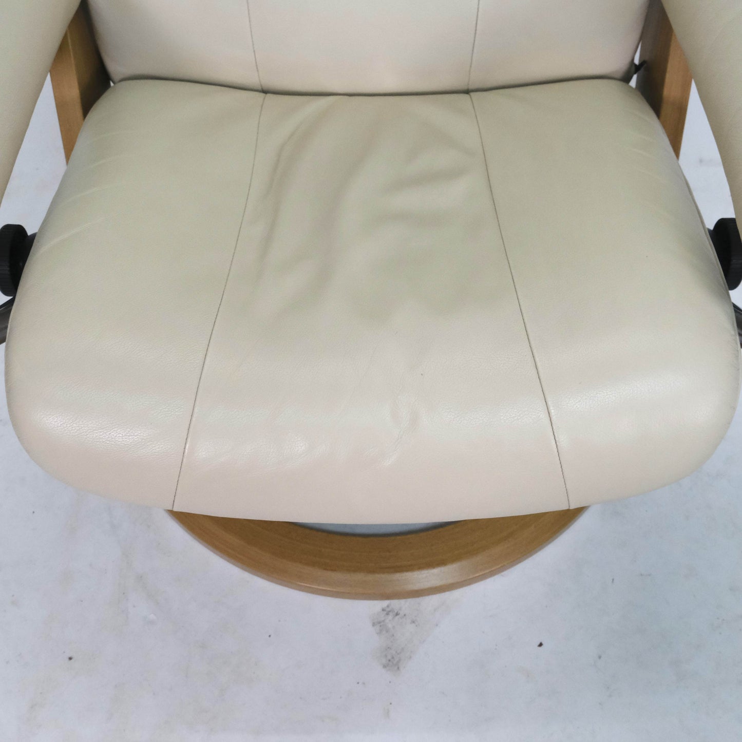 Ekornes Stressless Garda (M) mit Hocker