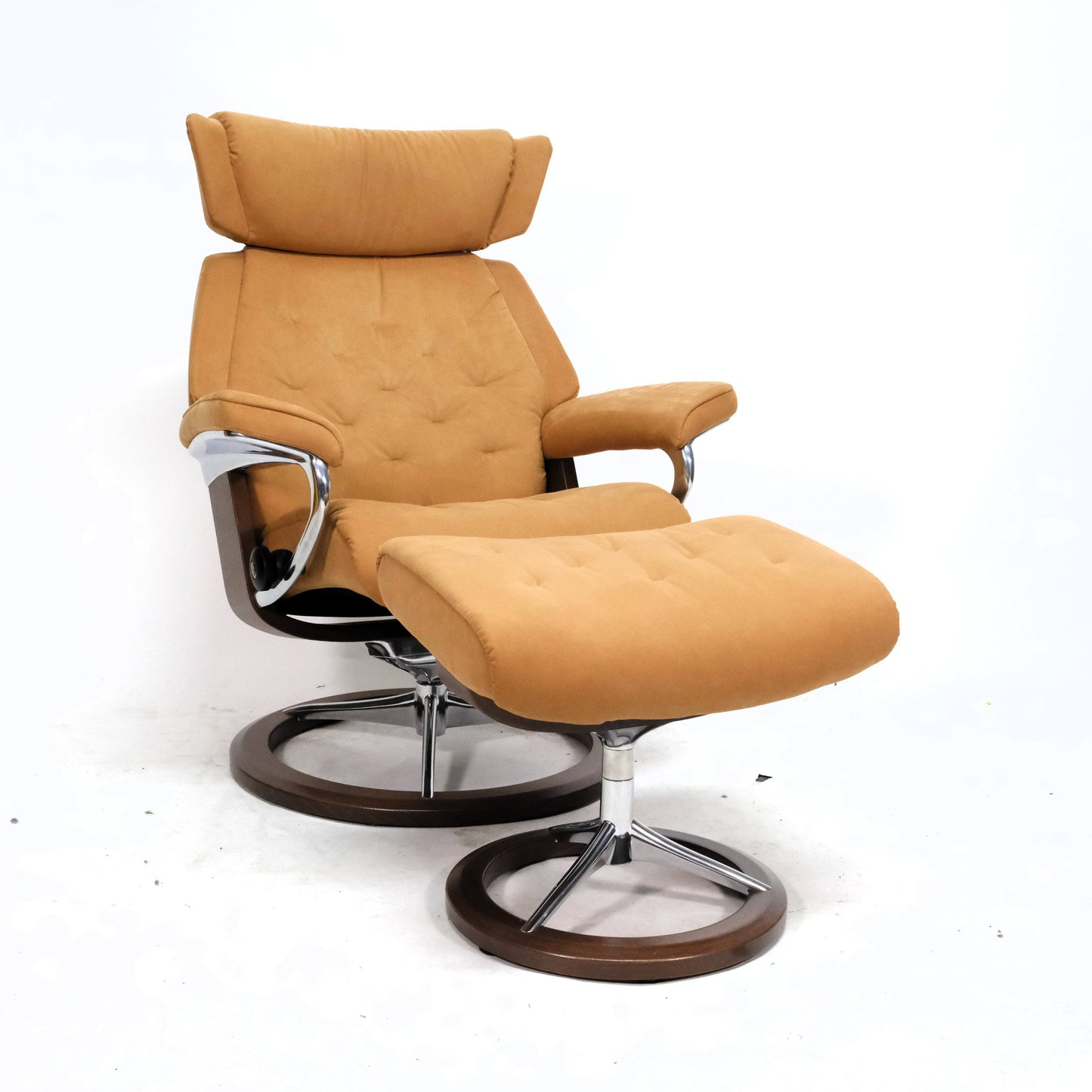 Ekornes Stressless Skyline (M) mit Hocker Signature