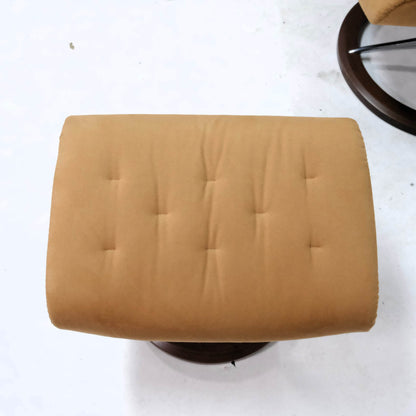 Ekornes Stressless Skyline (M) mit Hocker Signature