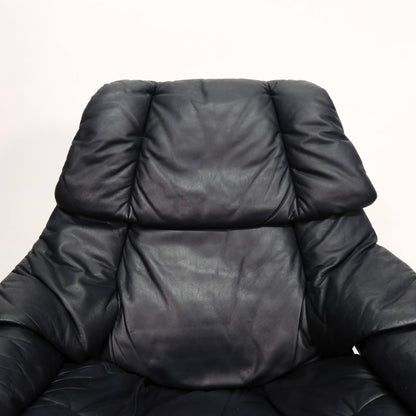 Ekornes Stressless Reno (L) mit Hocker I dunkelblau
