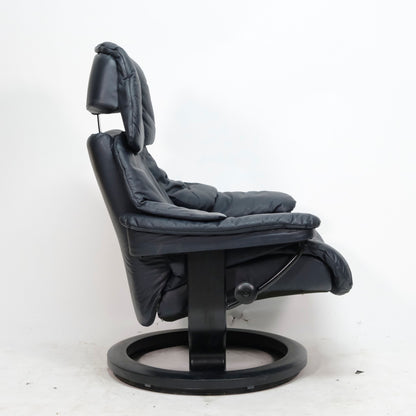 Ekornes Stressless Reno (L) mit Hocker II dunkelblau