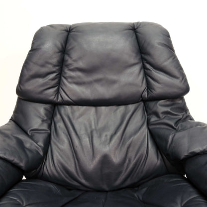 Ekornes Stressless Reno (L) mit Hocker II dunkelblau