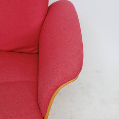 Conform Timeout mit Hocker Stoff rot