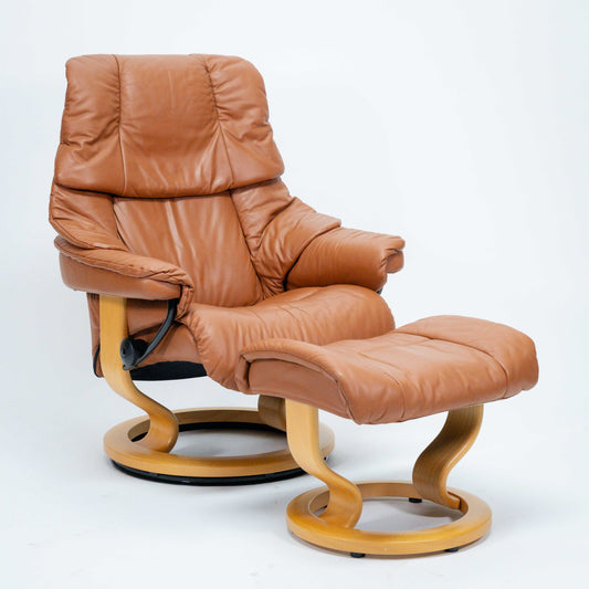 Ekornes Stressless Reno (M) mit Hocker I cognac