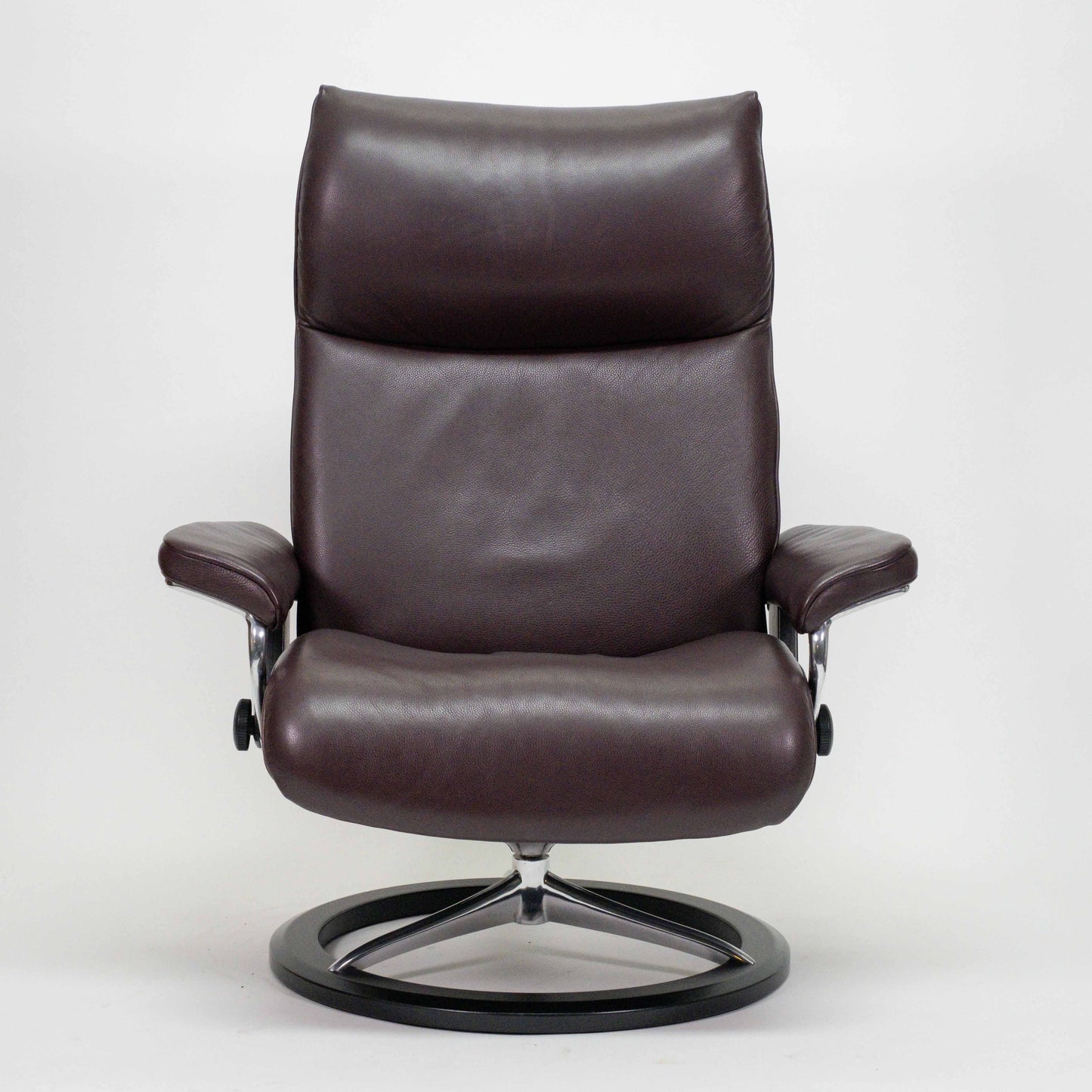 Ekornes Stressless Aura Signature (L) mit Hocker