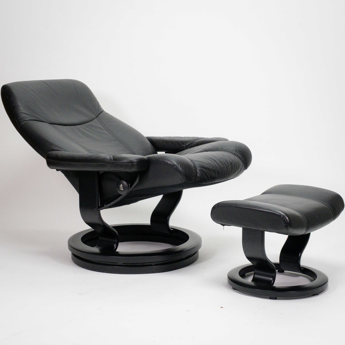 Ekornes Stressless Consul (L) mit Hocker schwarz