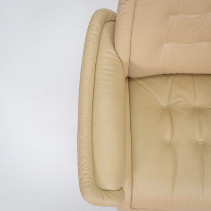 Ekornes Stressless Royal (M) mit Hocker beige
