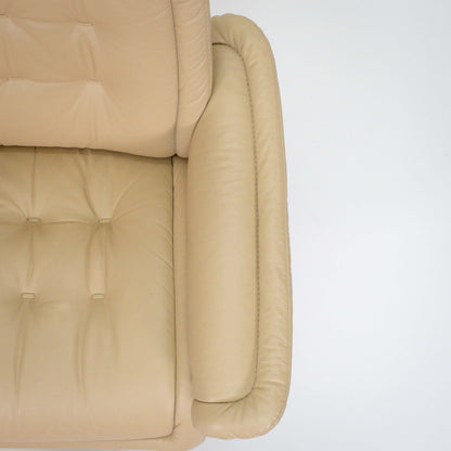 Ekornes Stressless Royal (M) mit Hocker beige