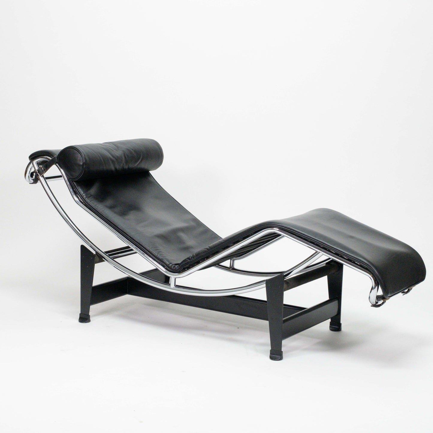 Cassina LC4 Liege