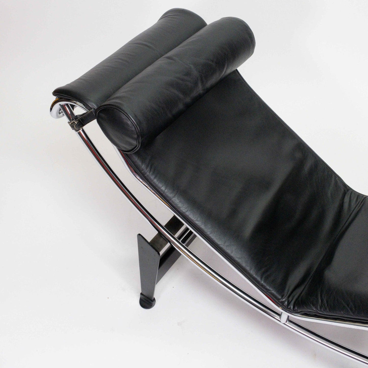 Cassina LC4 Liege