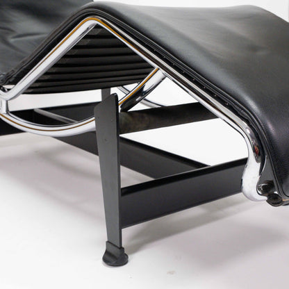 Cassina LC4 Liege