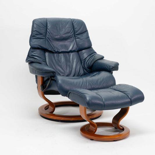 Ekornes Stressless Reno (L) mit Hocker blau