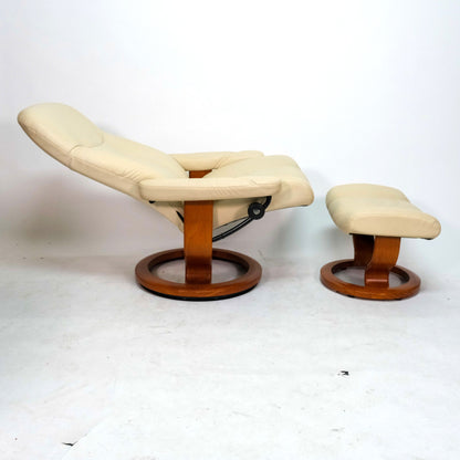 Ekornes Stressless Consul (M) mit Hocker