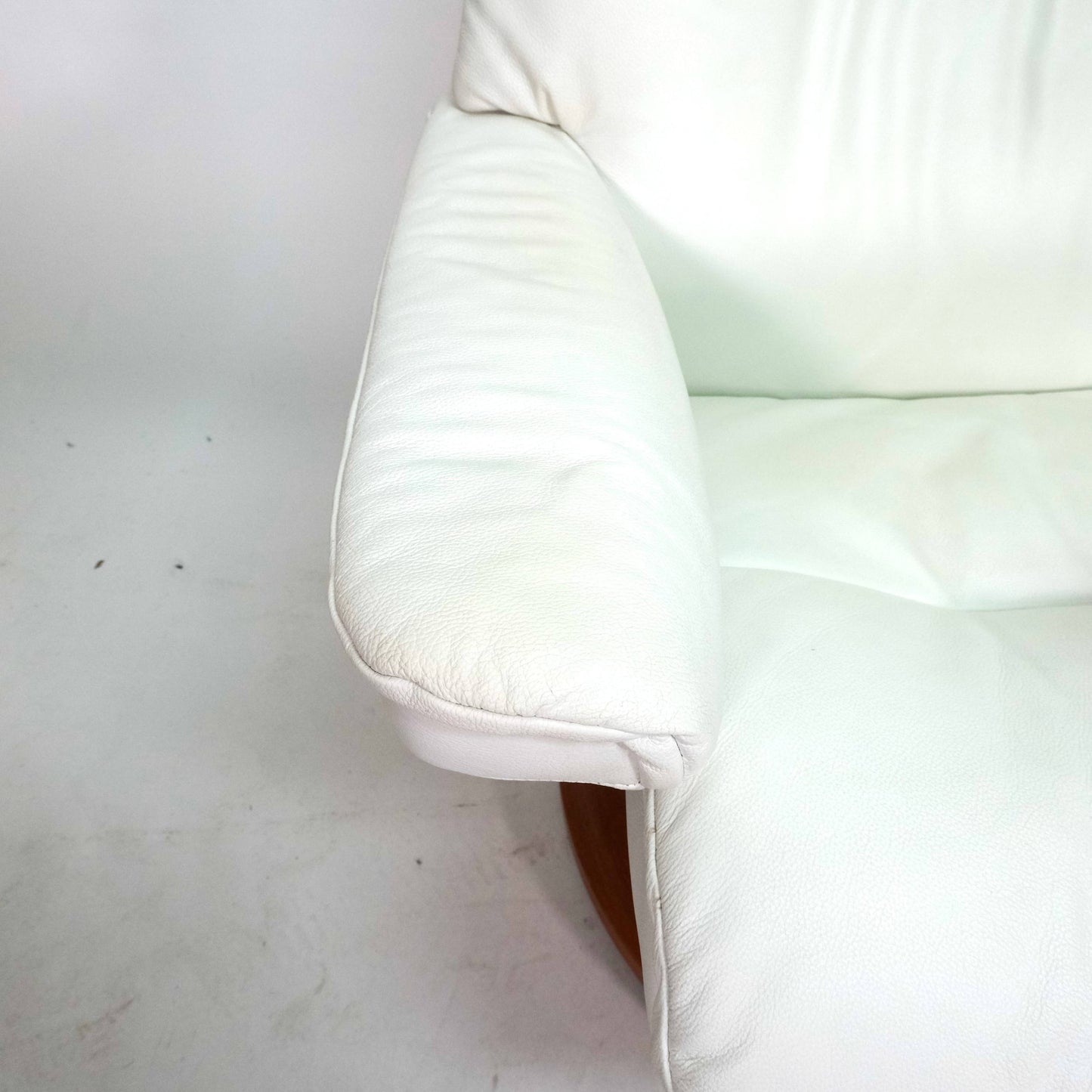 Ekornes Stressless Sunrise (L) mit Hocker & Multifunktionstisch