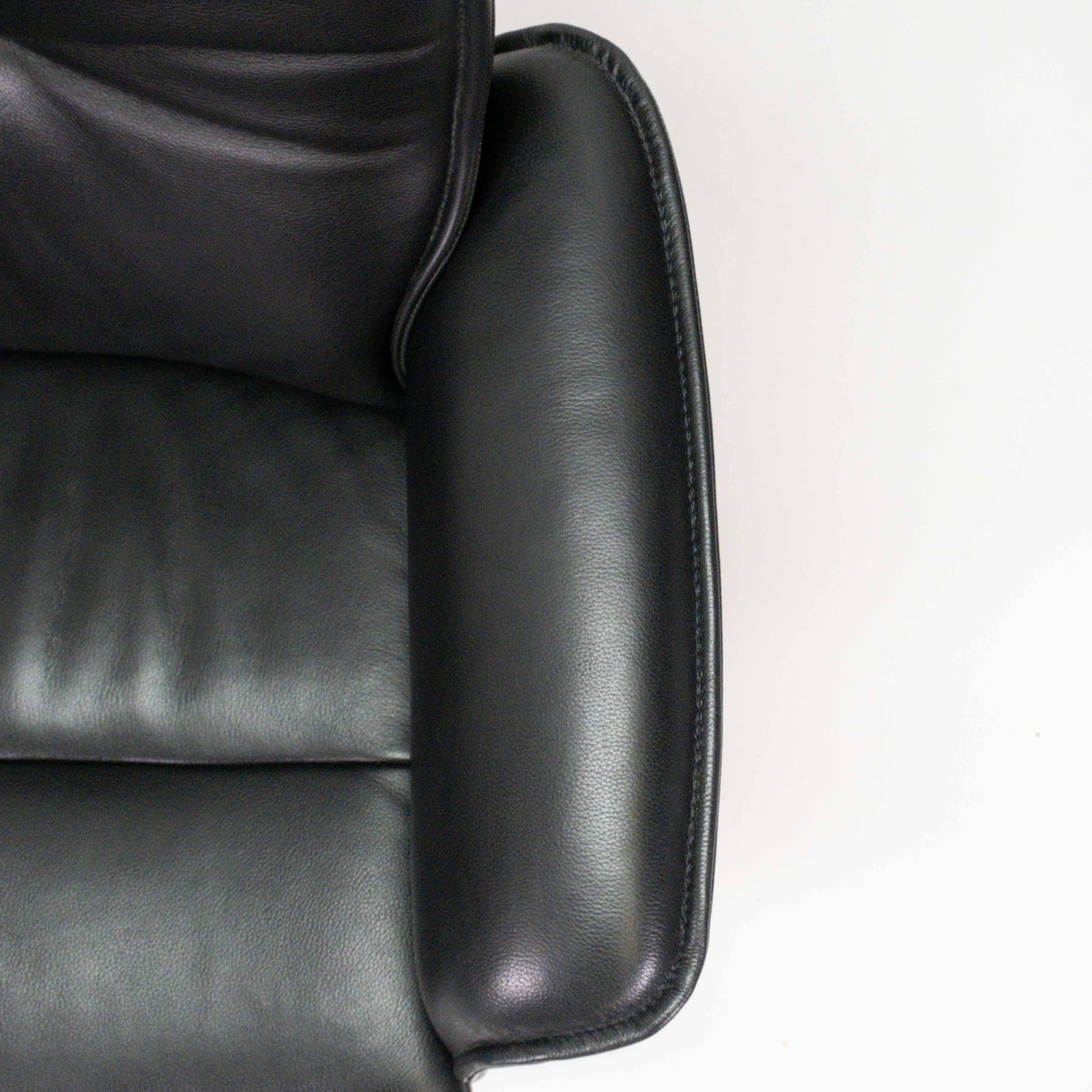 2 Conform Prime Sessel mit 1 Hocker