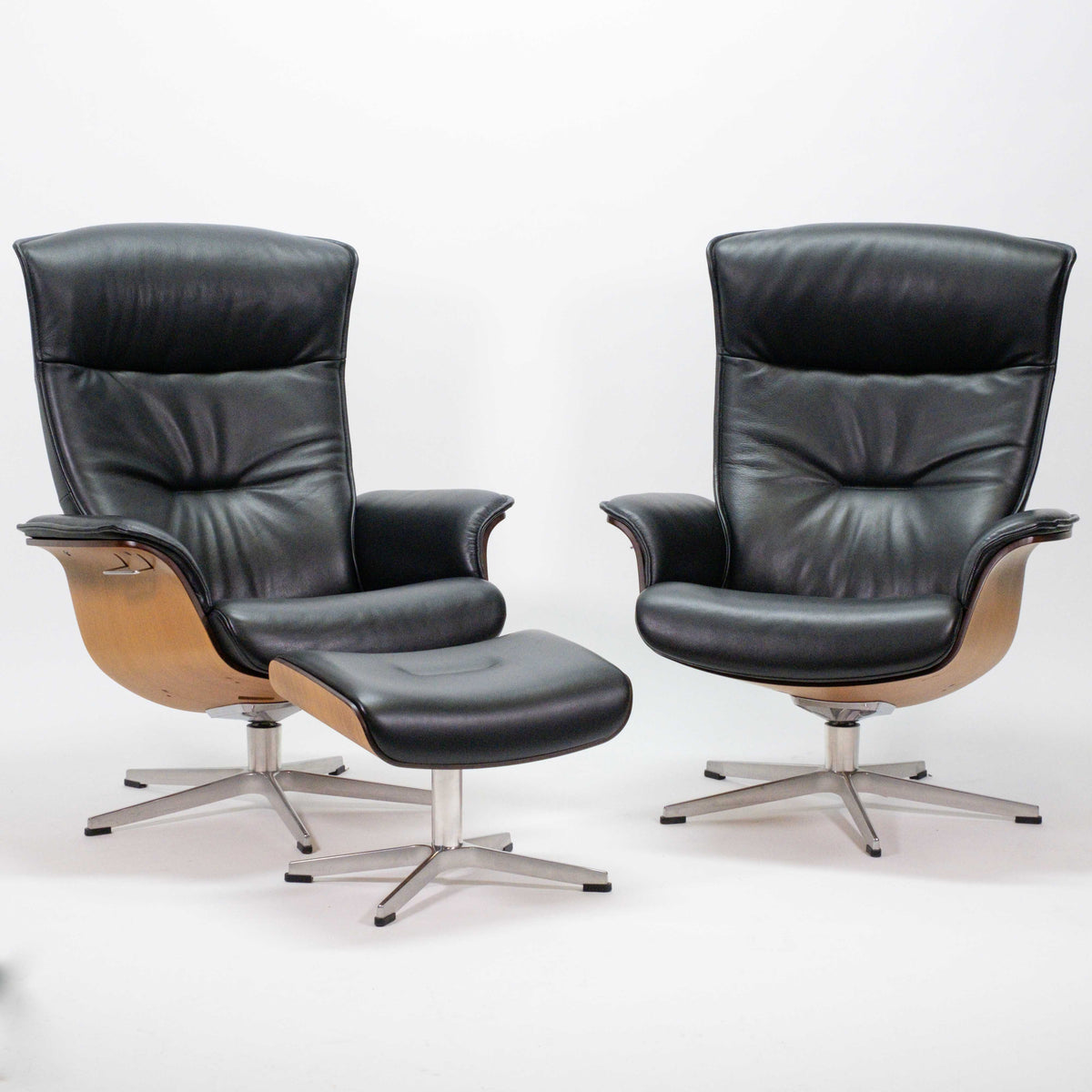 2 Conform Prime Sessel mit 1 Hocker